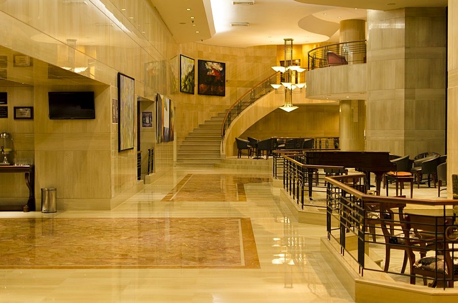 Nh Cali Royal Hotel Exterior foto